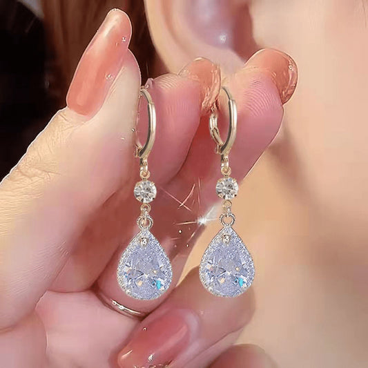 Shiny and Exquisite Water Drop Earrings, Crystal Earrings, High-end, Fashionable and Versatile Earrings