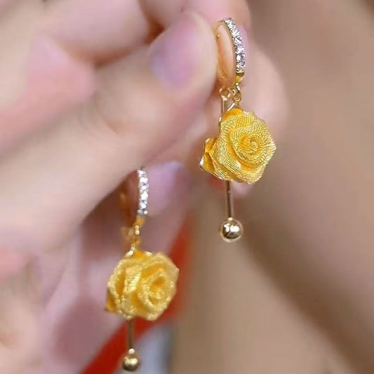 Elegant Rose Earrings, Fashionable and High-end Ear Buckles, Exquisite and Grand Earrings