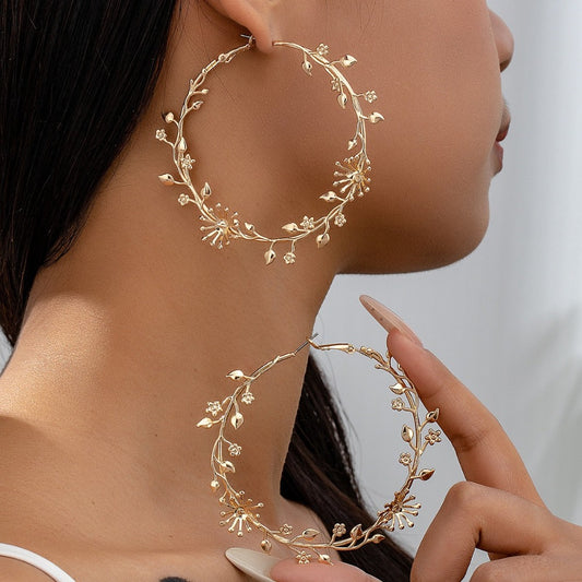 Oversized Earrings, Exaggerated Flowers, Branches and Leaves, Large Golden Rings, Sweet, Cool, Fashionable and Elegant Earrings